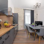 Appartement Dante Paradiso Pula