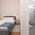 Dante Paradiso Lägenhet *