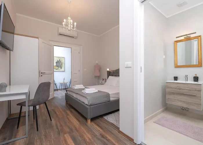 Apartment Dante Paradiso Pula