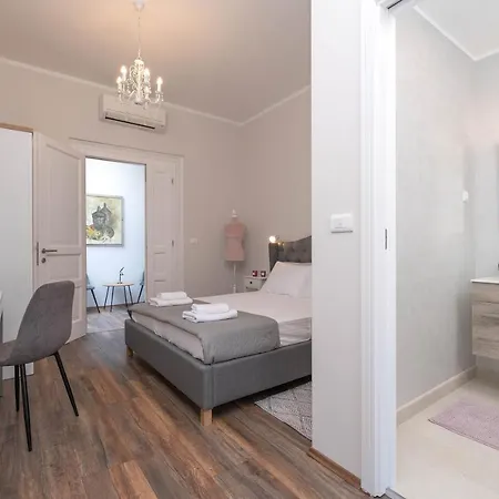 Apartment Dante Paradiso Pula