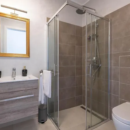 Dante Paradiso Apartment *