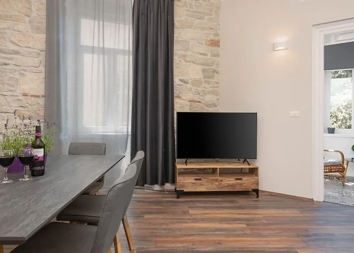 Dante Paradiso * プーラ